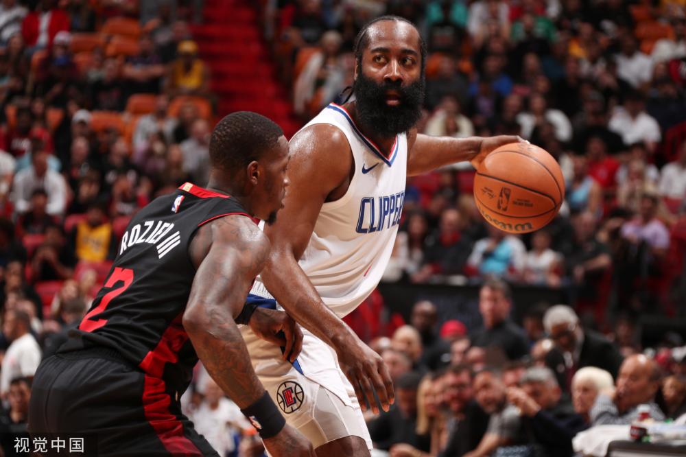 首秀时会因 首秀时会因